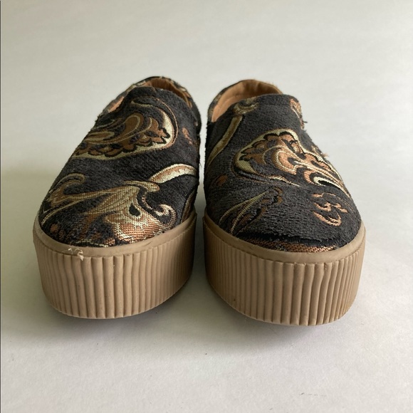 Brantano Brown Tan Velvet Sneakers size 7 - Picture 10 of 13